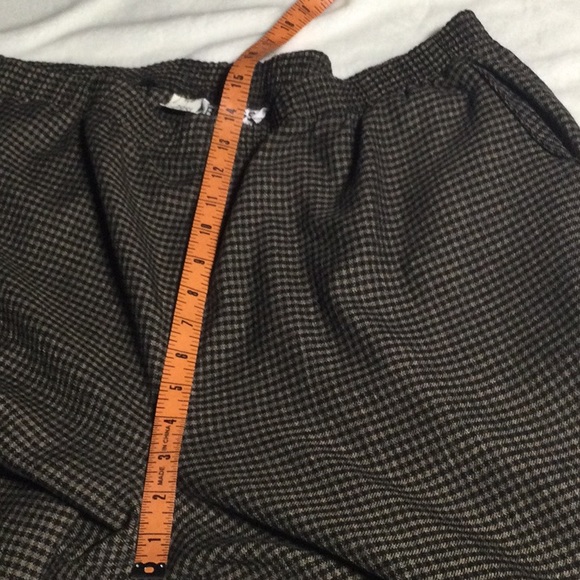 BRIGGS New York Tan snd Black Checkered pants with elastic waist band - Picture 9 of 16